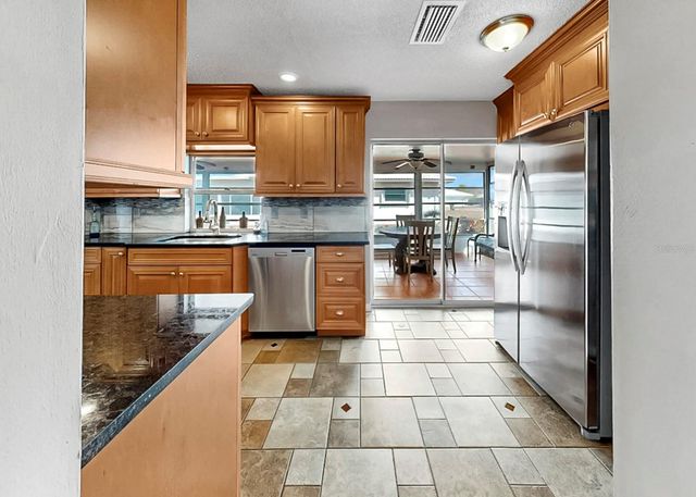 4005 PALM COURT, Bradenton, FL 34208