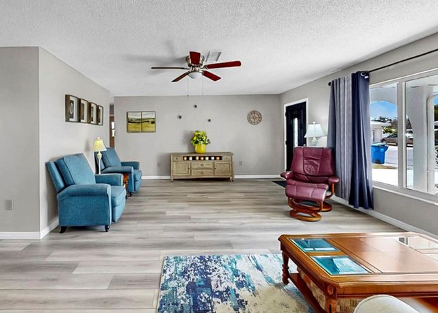 4005 PALM COURT, Bradenton, FL 34208