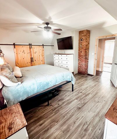 413 E Esther Street, Taylorville, IL 62568