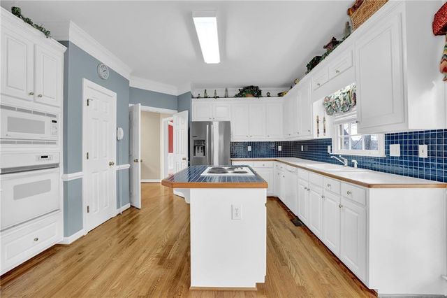 2164 Cape Liberty Drive, Suwanee, GA 30024