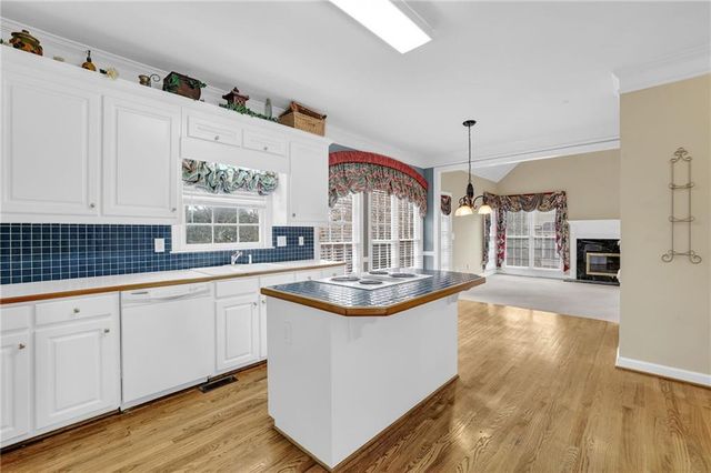 2164 Cape Liberty Drive, Suwanee, GA 30024