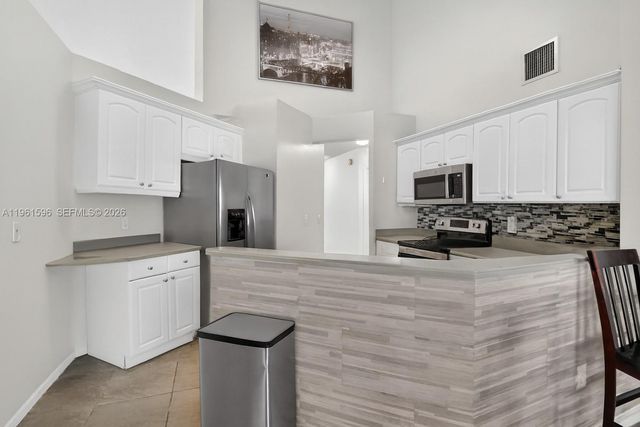 2838 Bogota Ave, Cooper City, FL 33026