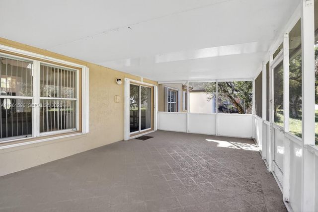 2838 Bogota Ave, Cooper City, FL 33026