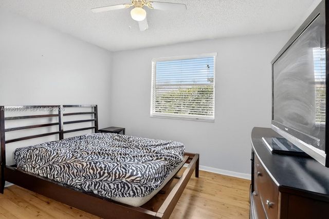 2838 Bogota Ave, Cooper City, FL 33026