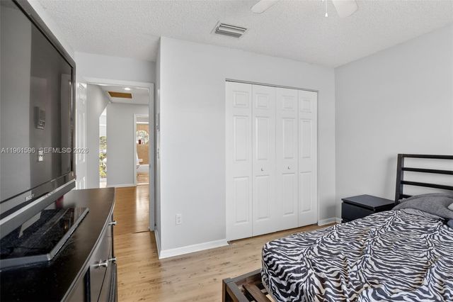 2838 Bogota Ave, Cooper City, FL 33026