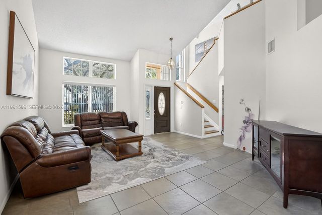 2838 Bogota Ave, Cooper City, FL 33026