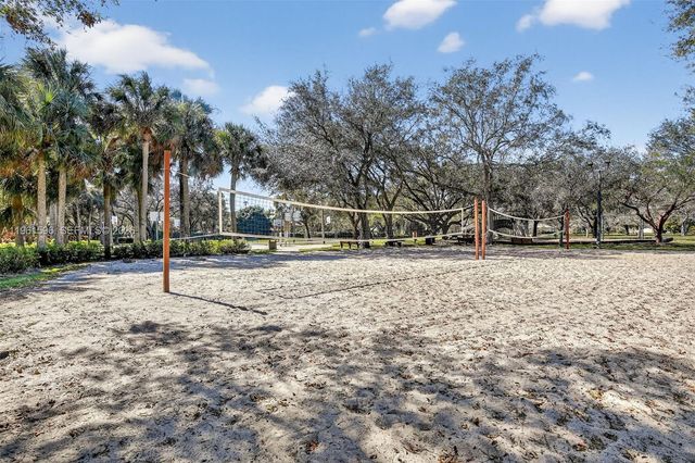 2838 Bogota Ave, Cooper City, FL 33026