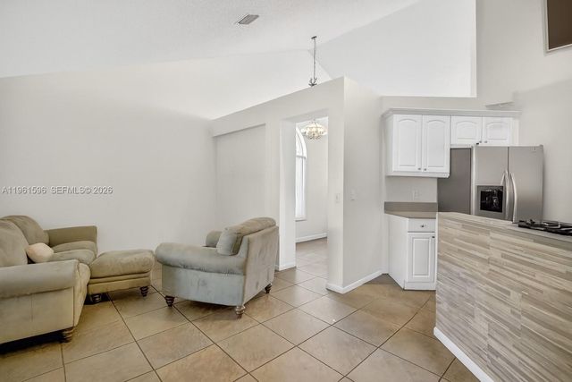 2838 Bogota Ave, Cooper City, FL 33026