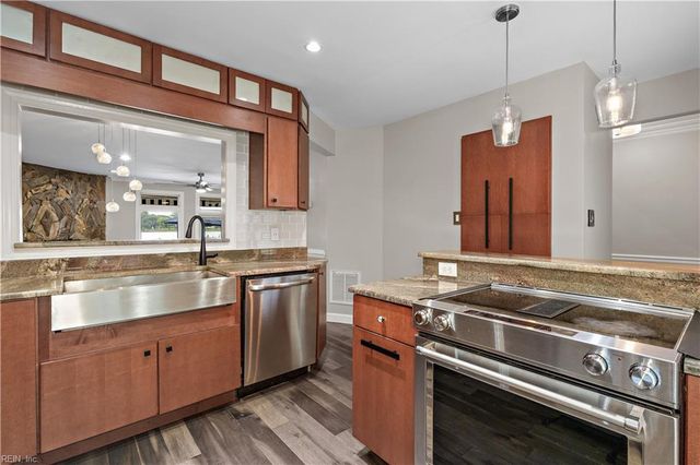 412 Robin RD, Portsmouth, VA 23701