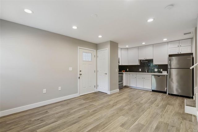 935 La Posada DR 158, Austin, TX 78752