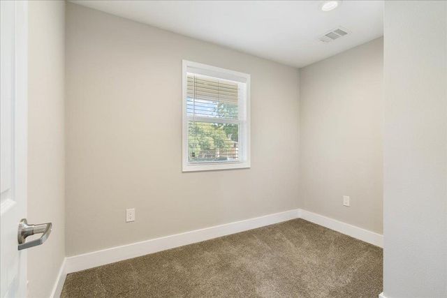 935 La Posada DR 158, Austin, TX 78752
