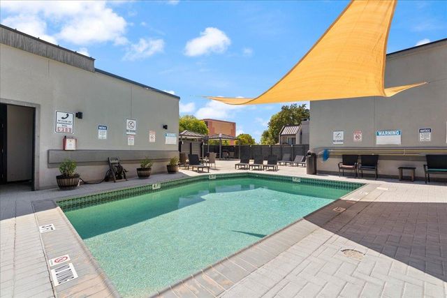 935 La Posada DR 158, Austin, TX 78752