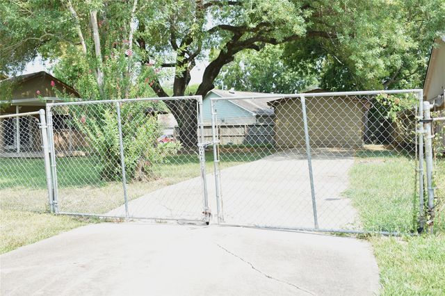 11631 Corkwood Drive, Houston, TX 77089
