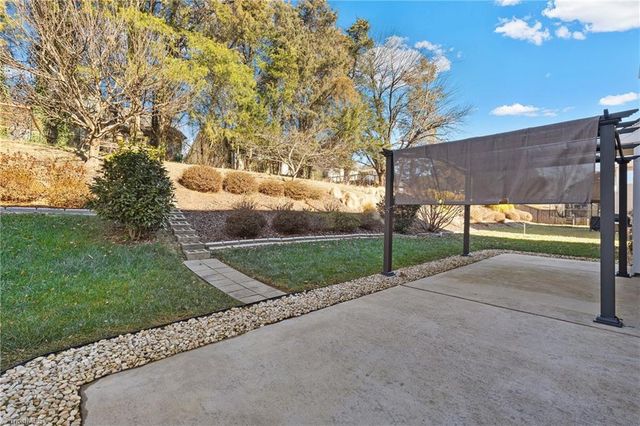 4427 Saddlewood Club Drive, High Point, NC 27265