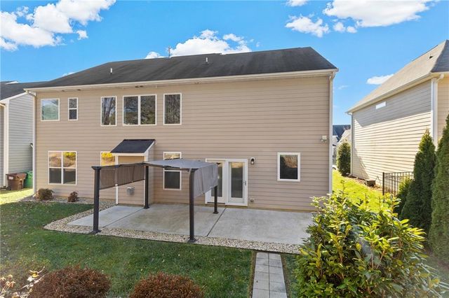 4427 Saddlewood Club Drive, High Point, NC 27265