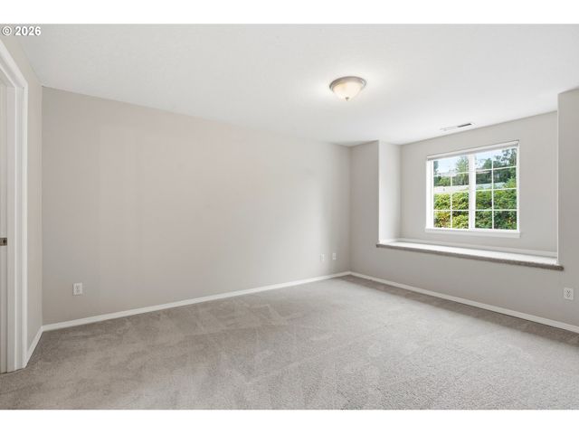 8513 Ne WEIDLER St, Portland, OR 97220