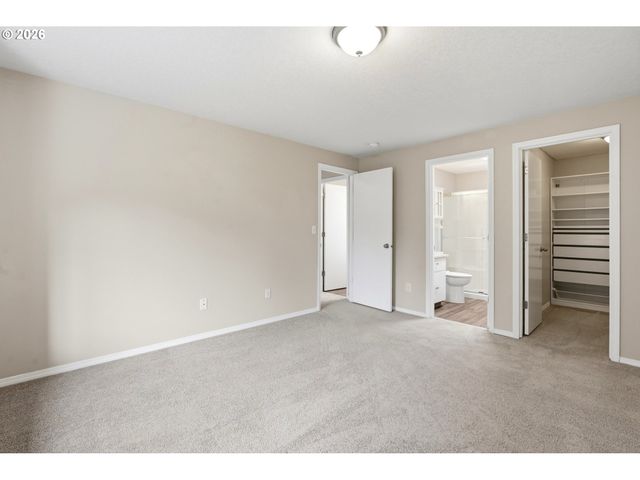 8513 Ne WEIDLER St, Portland, OR 97220