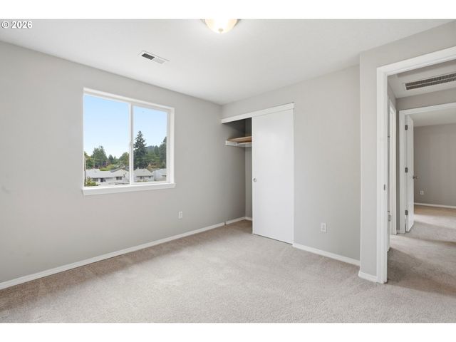 8513 Ne WEIDLER St, Portland, OR 97220