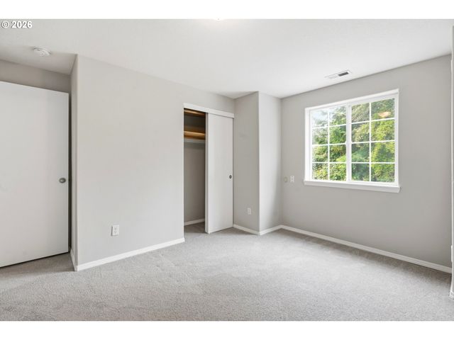 8513 Ne WEIDLER St, Portland, OR 97220