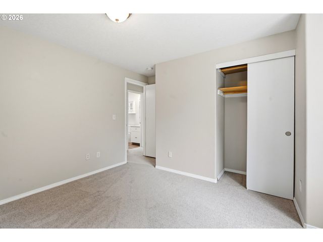 8513 Ne WEIDLER St, Portland, OR 97220