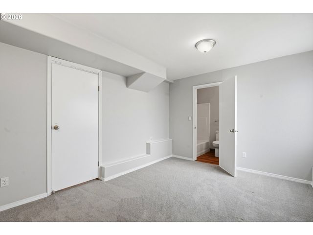 8513 Ne WEIDLER St, Portland, OR 97220