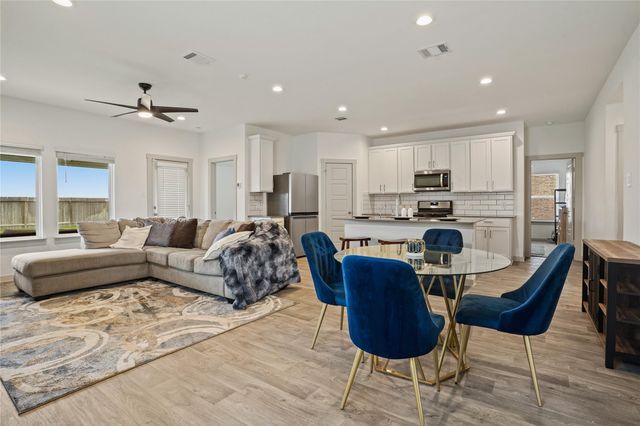 1219 Minerals Lane, Rosharon, TX 77583