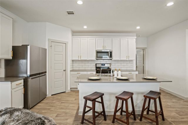 1219 Minerals Lane, Rosharon, TX 77583