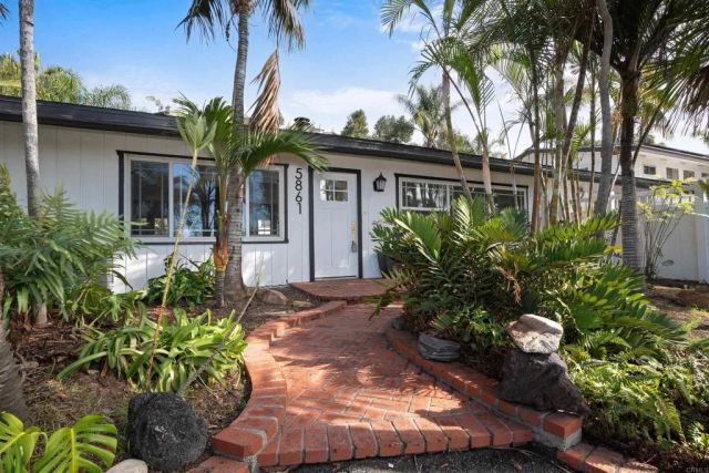 5861 College Avenue, San Diego, CA 92120