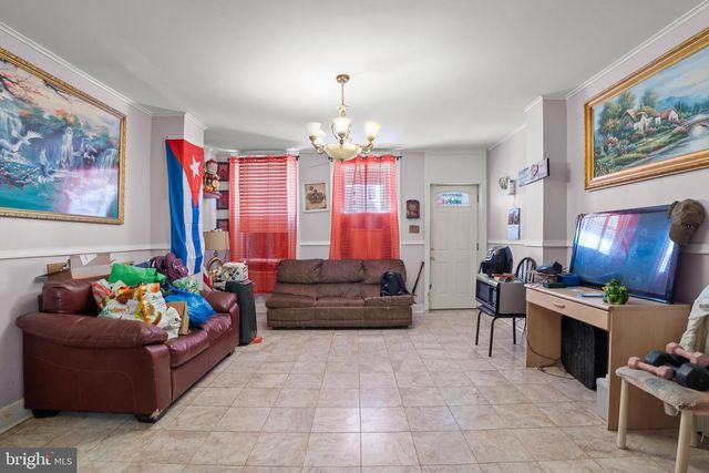 3717 N 8TH ST, Philadelphia, PA 19140