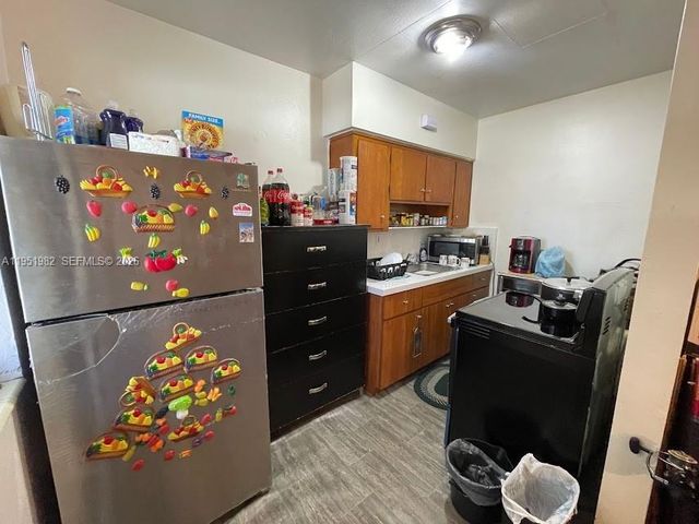 1786 NW 53rd St, Miami, FL 33142