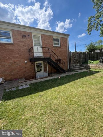 5900 JOHN ADAMS DR, Temple Hills, MD 20748