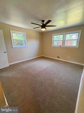 5900 JOHN ADAMS DR, Temple Hills, MD 20748