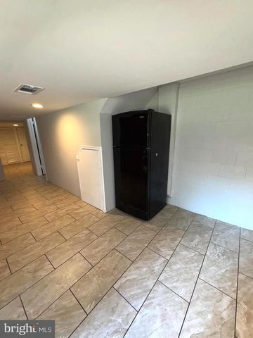 5900 JOHN ADAMS DR, Temple Hills, MD 20748