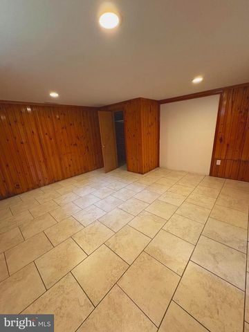 5900 JOHN ADAMS DR, Temple Hills, MD 20748