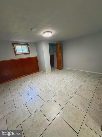 5900 JOHN ADAMS DR, Temple Hills, MD 20748