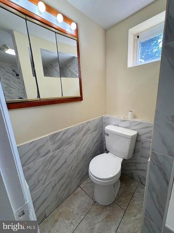 5900 JOHN ADAMS DR, Temple Hills, MD 20748