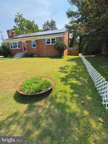 5900 JOHN ADAMS DR, Temple Hills, MD 20748