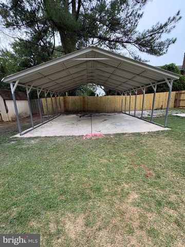 5900 JOHN ADAMS DR, Temple Hills, MD 20748
