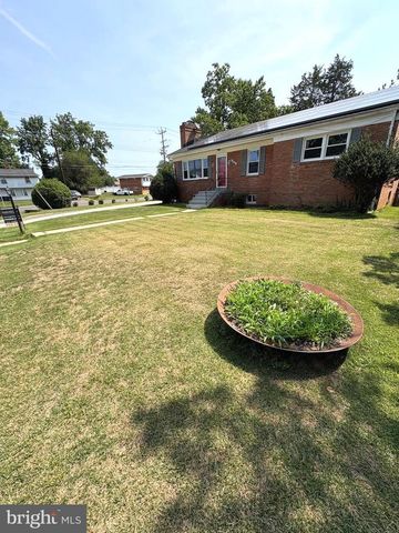 5900 JOHN ADAMS DR, Temple Hills, MD 20748