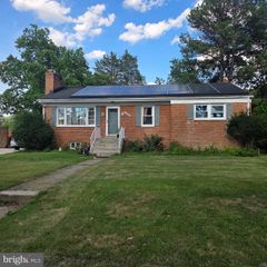 5900 JOHN ADAMS DR, Temple Hills, MD 20748