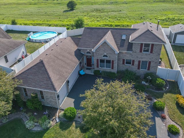 2069 Willow Brook Drive, Bourbonnais, IL 60914