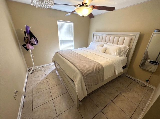 7315 Foxside Lane, Humble, TX 77338