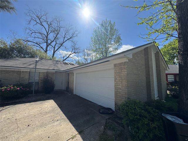 7315 Foxside Lane, Humble, TX 77338