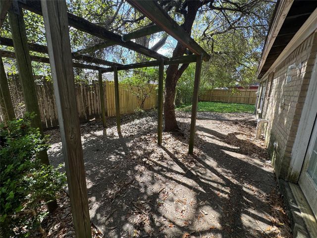 7315 Foxside Lane, Humble, TX 77338