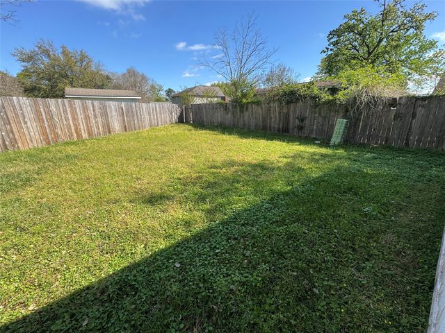 7315 Foxside Lane, Humble, TX 77338