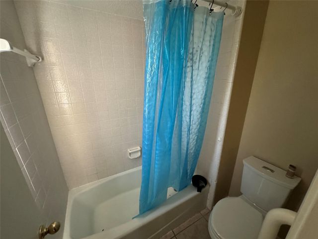 7315 Foxside Lane, Humble, TX 77338