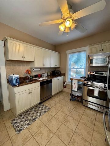 51 Annandale Road 2, Newport, RI 02840