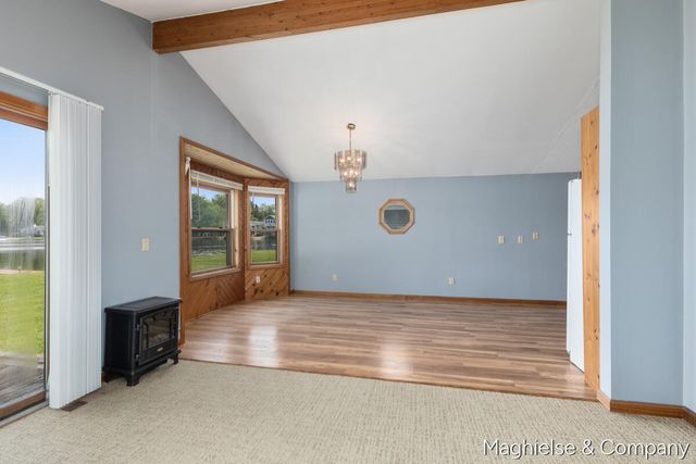 9048 Loveless Drive Ne, Courtland Twp, MI 49341