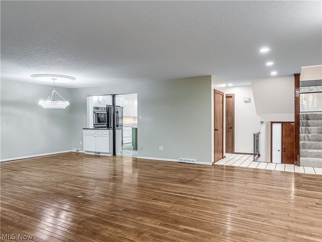 2675 Warrensville Center Road 2, Shaker Heights, OH 44122