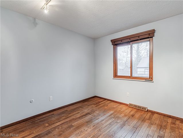 2675 Warrensville Center Road 2, Shaker Heights, OH 44122